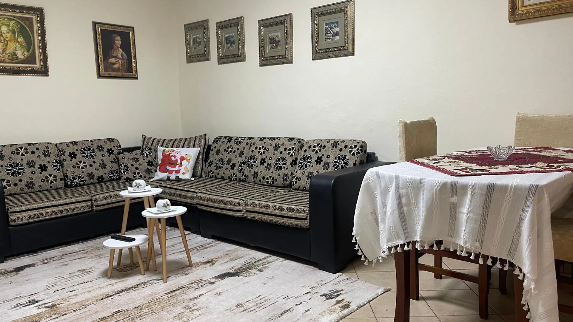 טיראנה Blossom Balcony Apartment